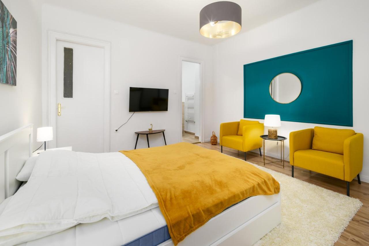 Stylish Spot By The River Danube Будапеща Екстериор снимка